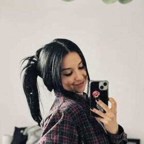 ktpineapple nacktheit hübsche fotos