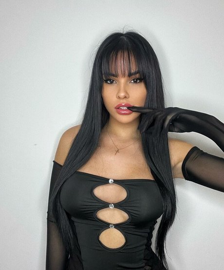 dünne asiatische teenager-onlyfans kunst nette foto