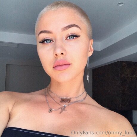 ohmy luna erwachsene pornographische bild