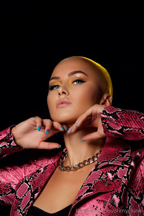 ohmy luna porno freie bild