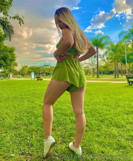 miawhitez porno nacktheit bilder