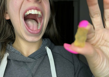 giuliasmouth porno nackt bild