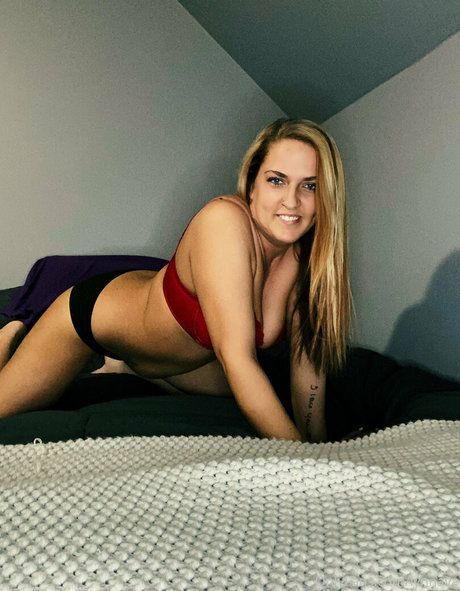 lynnava sexy nackt fotos