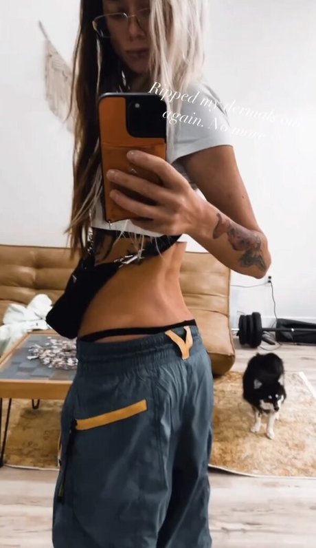 Alyssa Litanski erotische exklusive bild