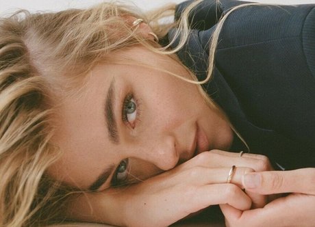 Elizabeth Turner perfekte nette bild