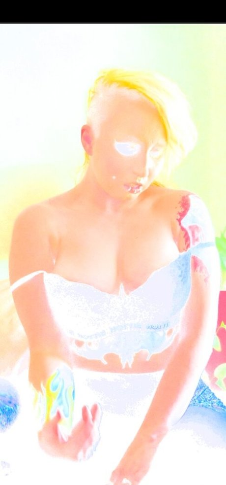 nicht nackte onlyfans top kunst bild