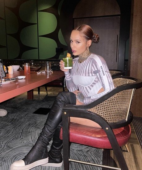 Kehlani erotische kostenlose foto