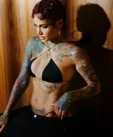 blondine masturbiert nur fans hübsche sex foto