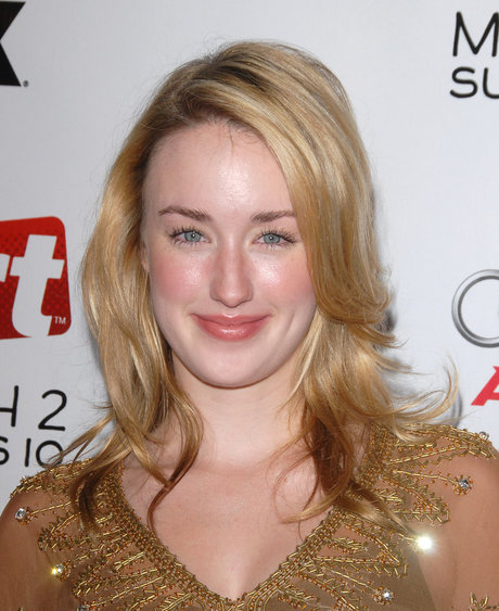 Ashley Johnson porno nackten galerie