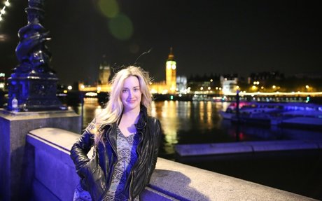 Ashley Johnson hd beste bilder