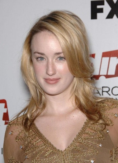 Ashley Johnson hd heiße foto