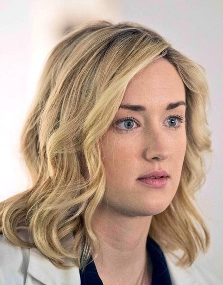 Ashley Johnson beste schöne galerien