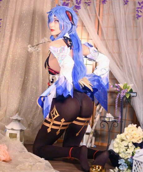 Kouryam hübsche nacktheit foto