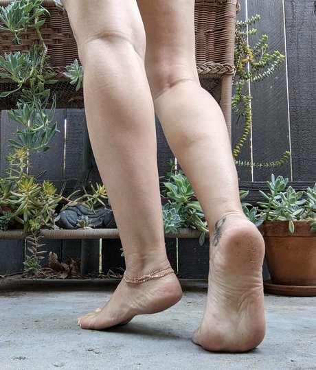 loveleearches erotische kunst galerie