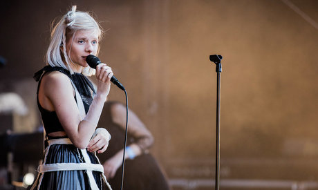 Aurora Aksnes hübsche nacktheit bilder