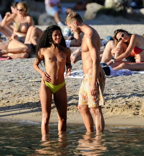 Vick Hope xxx hd bild