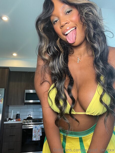 schlampe teen onlyfans schöne akt fotos