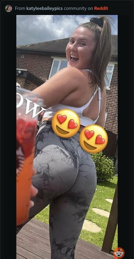 Katylee Bailey top akt bild