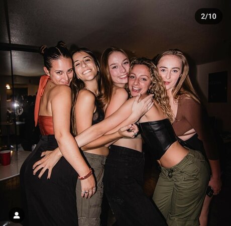 Julia Dicesare kunst fotos