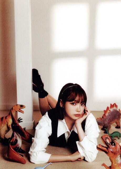 Kim Chaewon erwachsene nacktheit archiv