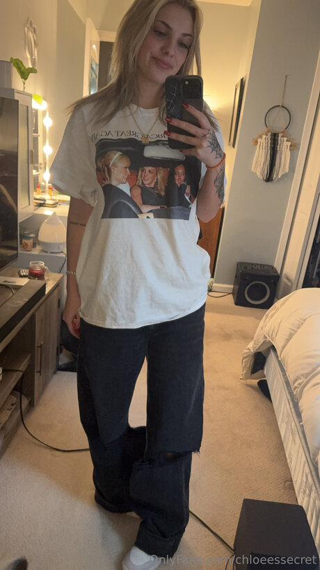 chloeessecret schauspielerin schöne fotos