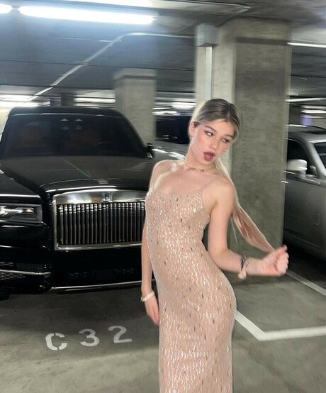 Abby Paradise schöne pornostar foto