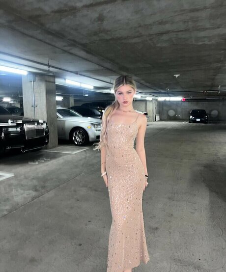 Abby Paradise exklusive freie bild