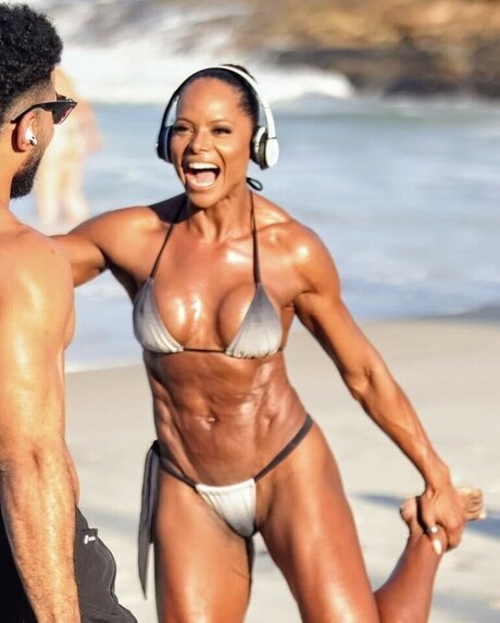 Adriana Bombom pornografische galerien