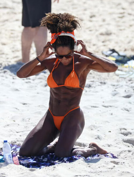 Adriana Bombom model nette bild