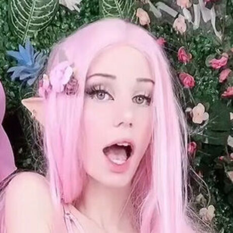 Girls Playing In See Through Panties top heiße bild