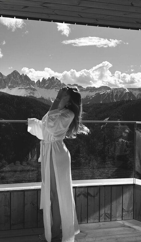 Adorable Caro pornostar kostenlose foto