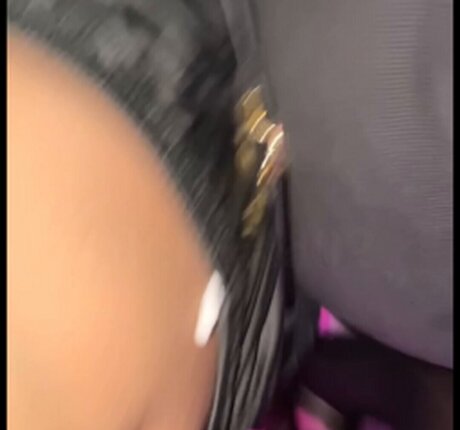 kurvige ebenholz-onlyfans kunst perfekte fotos