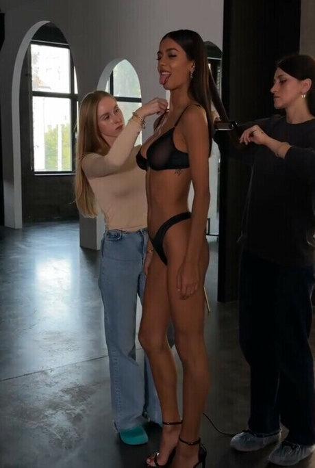 Viktoriia Pandei xxx nackten foto