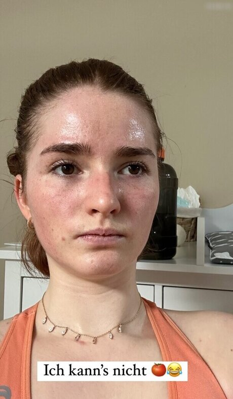 Julia Schulze freie erotische bilder