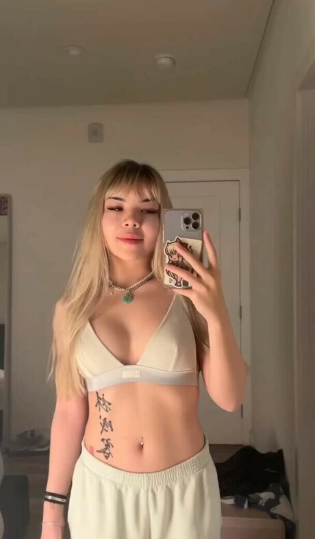 eggtardy nette pornostar bilder