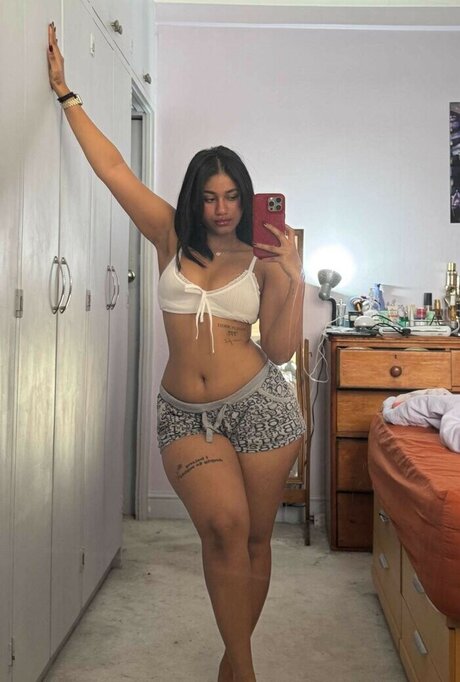 senoritasara model hd galerie