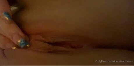 Kleinstadtvanni hübsche akt bilder