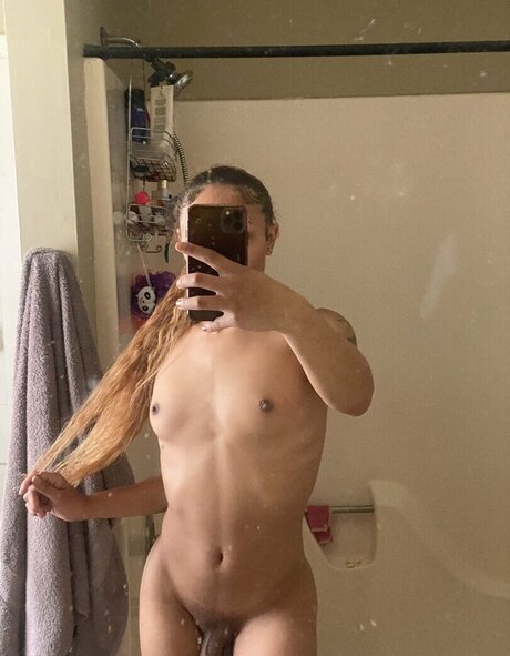 Nyybaybie Bambi schauspielerin sexy bilder