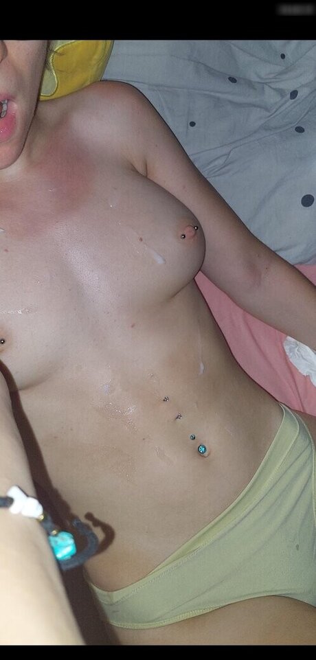 Blue mogli exklusive nackte foto