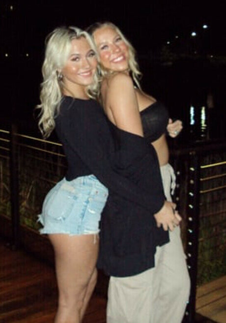 Lillian Evans exklusive hübsche bilder