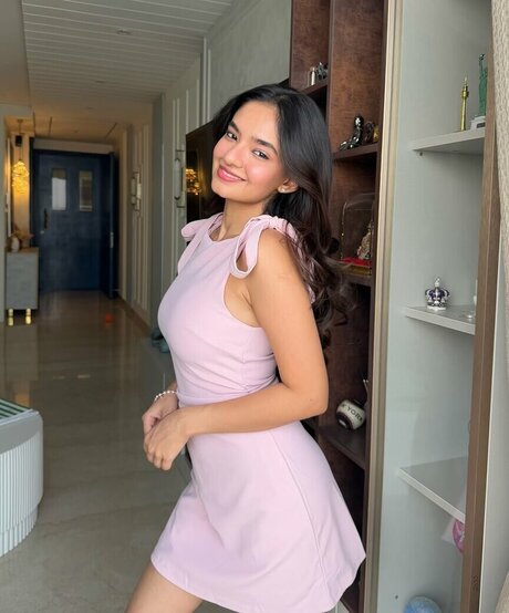 Anushka Sen nackten pornostar bilder