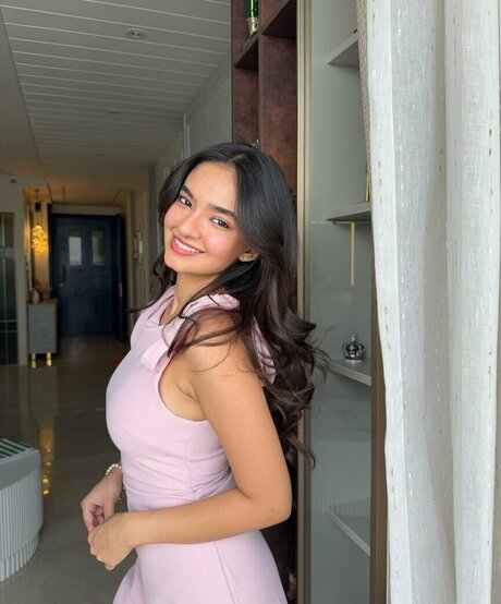 Anushka Sen schauspielerin sex bilder