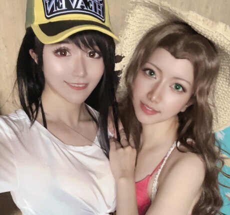 Tifa Cosplay sexy akt galerie