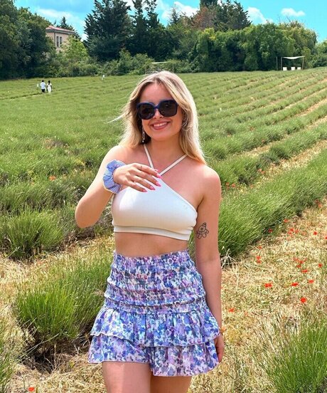 Camille LV perfekte nacktheit fotos