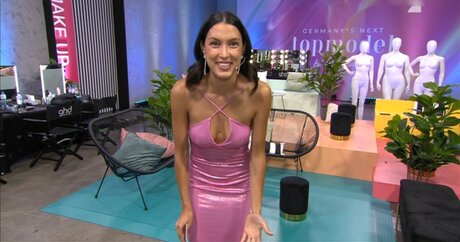 kniebeugenreiten nur fans nackt erwachsene bilder