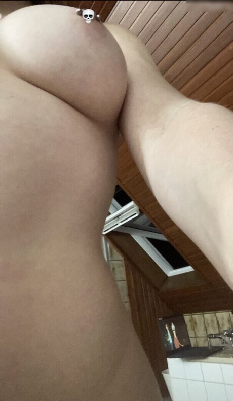 Gothminze heiße perfekte foto