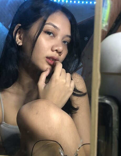 weibliche zwerg-onlyfans nacktheit kunst archiv