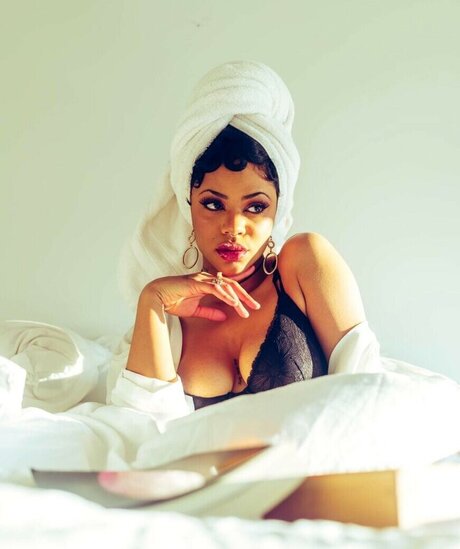 iamsunnie heiße erotische bilder