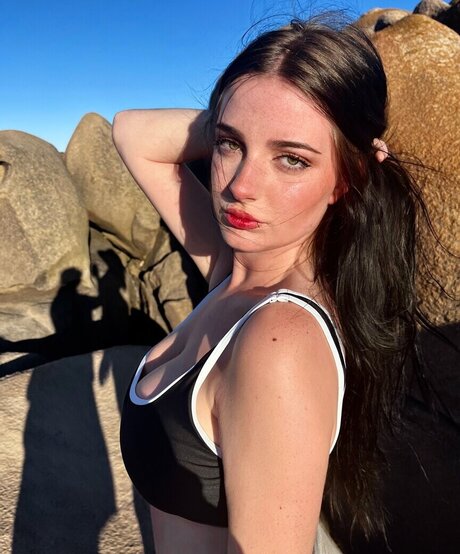 Manuela Calvo hübsche sexy bild