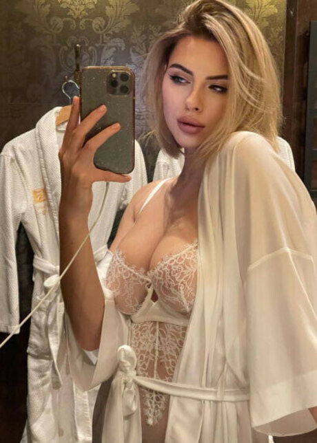 Dasha Baieva erwachsene bild